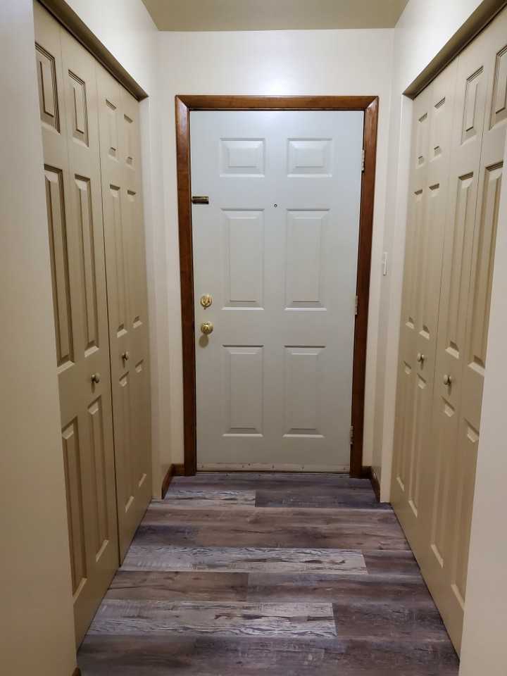 701 N Broadway St #6 - Photo 2 of 9