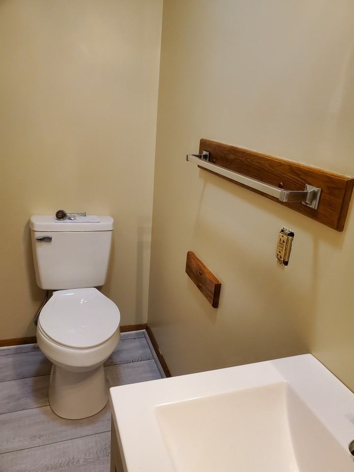 701 N Broadway St #6 - Photo 6 of 9