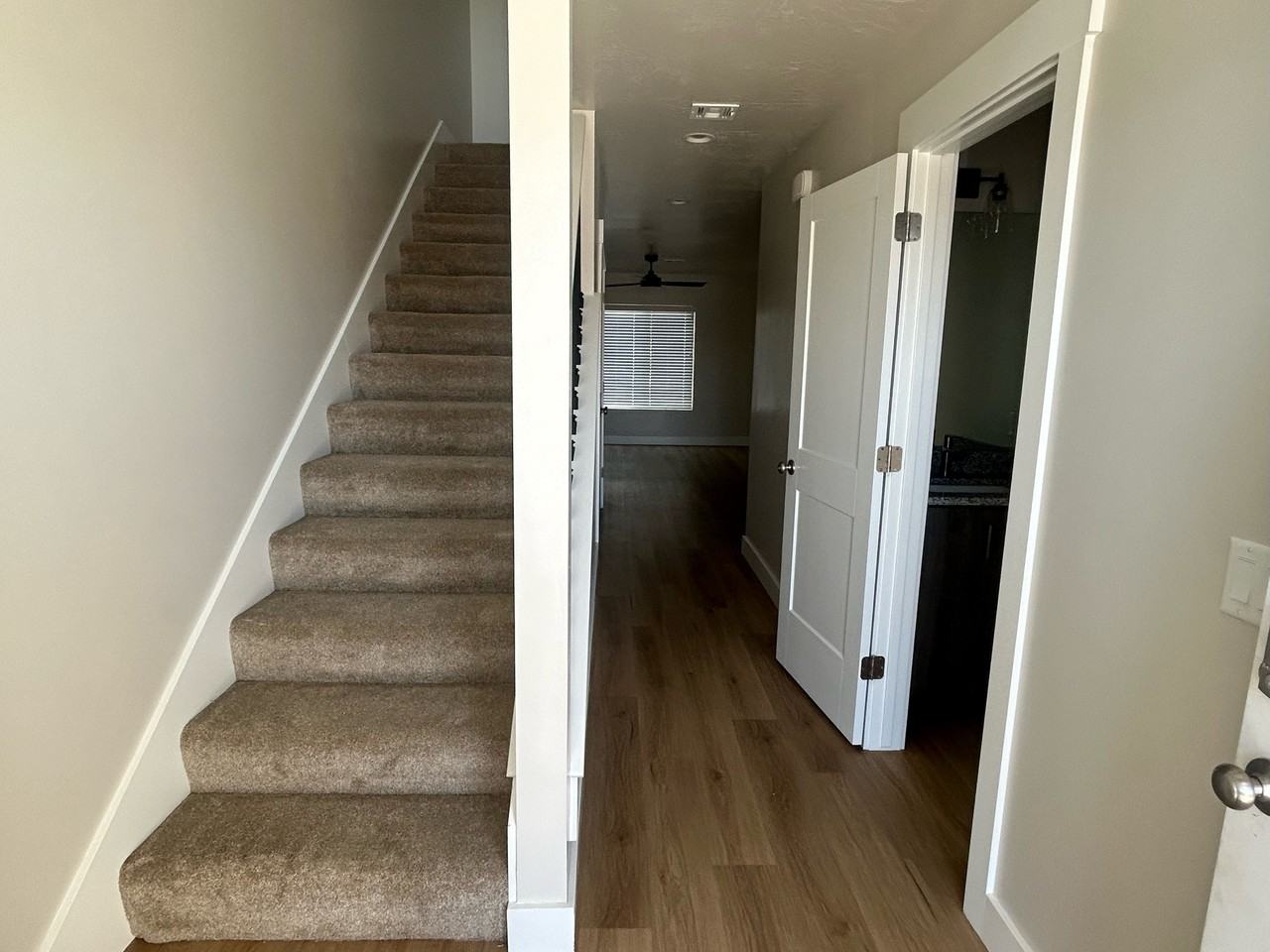 678 E 100 N #2 - Photo 3 of 23