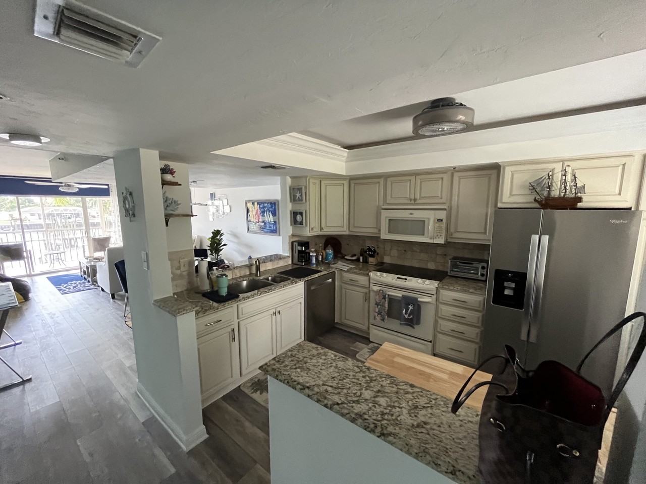 18068 San Carlos Blvd #514 - Photo 4 of 26