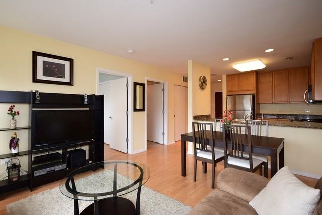 125 N Euclid Ave #3 - Photo 5 of 13