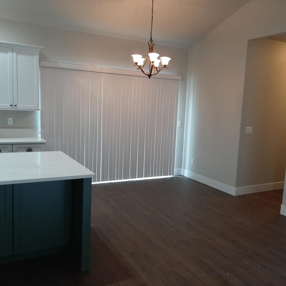 1273 Sw Tanner Ct #1 - Photo 4 of 15