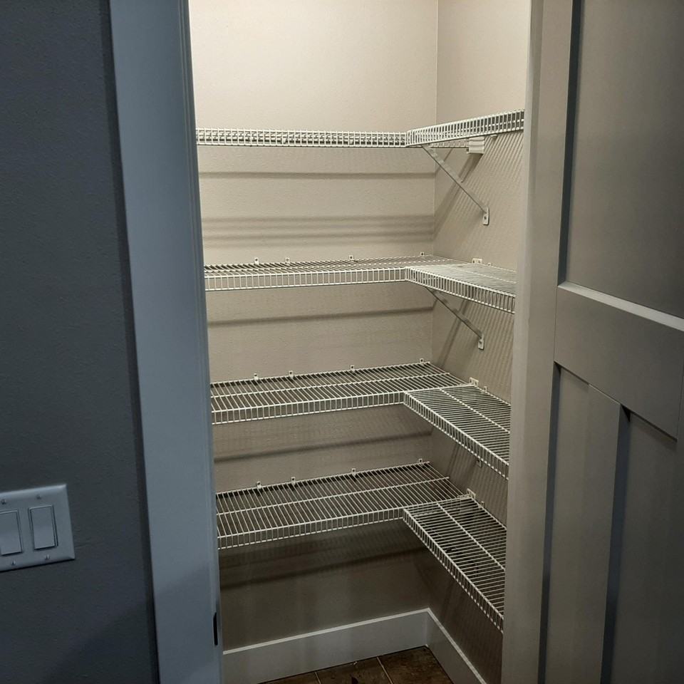 1273 Sw Tanner Ct #1 - Photo 7 of 15