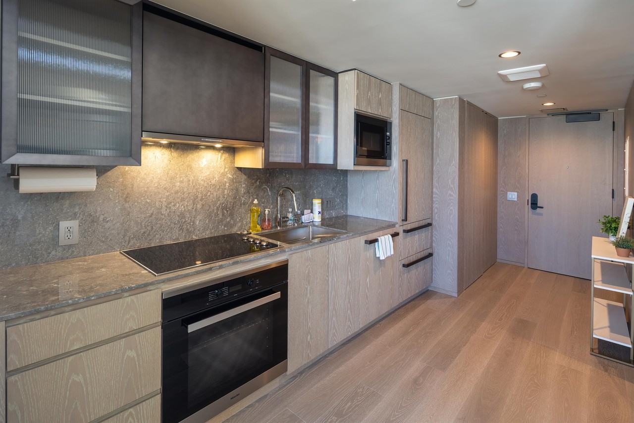1000 Auahi St #1 - Photo 3 of 19