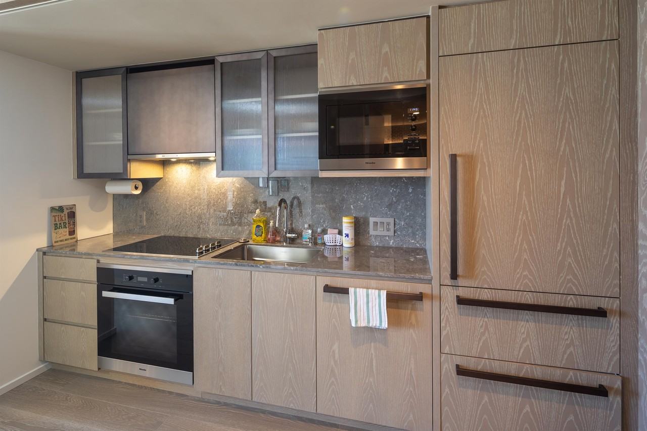 1000 Auahi St #1 - Photo 4 of 19