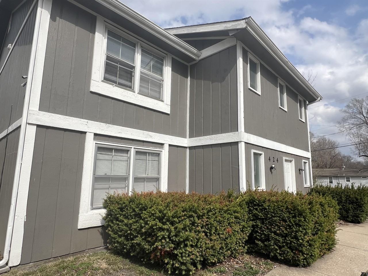 424 Wisconsin Street - 1Apartment 1 #1 - Photo 2 of 8