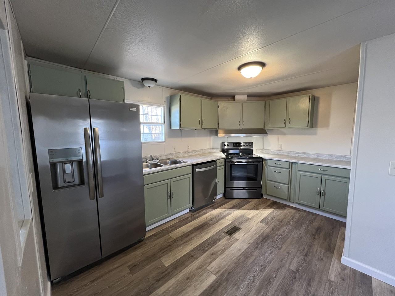 223 Jasmine Ln #W24 - Photo 3 of 10