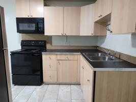 featured image of 2590 W Robin Rd #2590