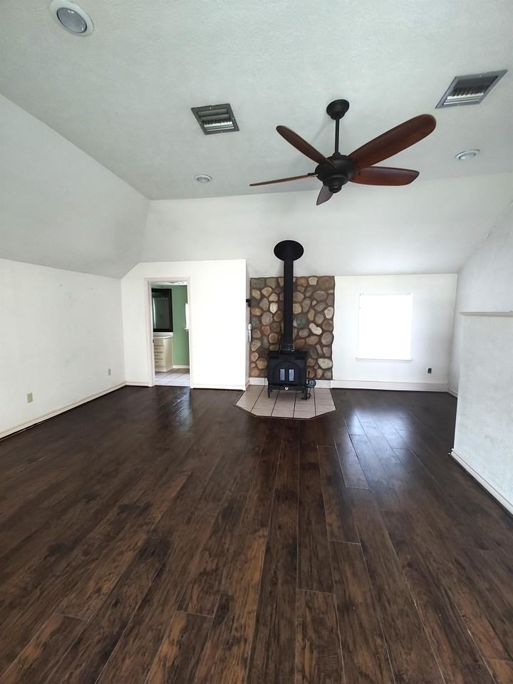 65 Hooks Rd #1 - Photo 4 of 17