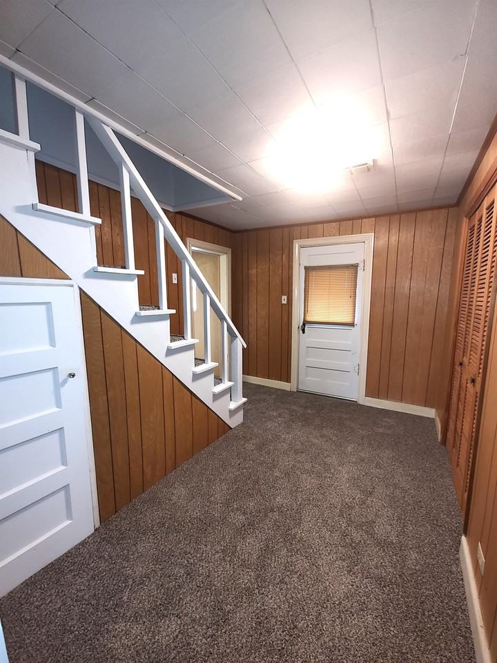 65 Hooks Rd #1 - Photo 7 of 17