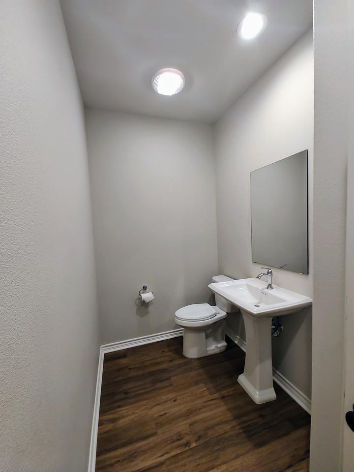 5670 Shadowbend Cir W #1 - Photo 3 of 37