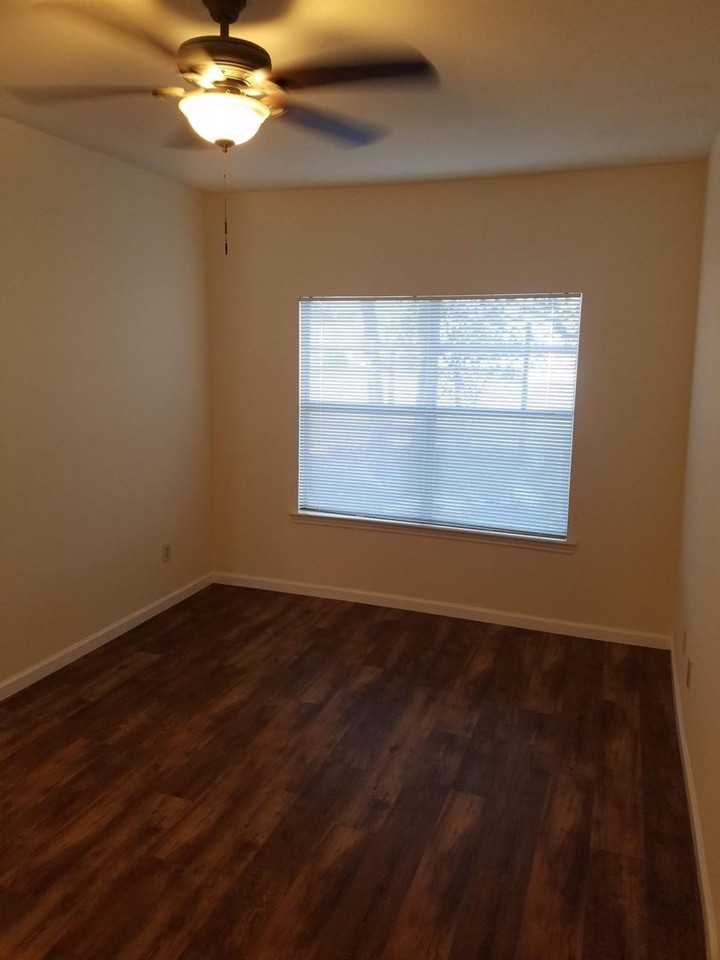 Westwood Townhomes and Apartments - Photo 5 of 50