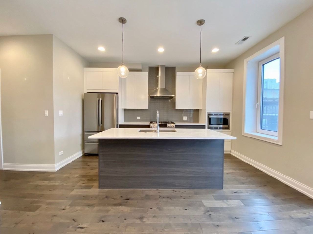 317 West Evergreen LLC - Photo 2 of 27