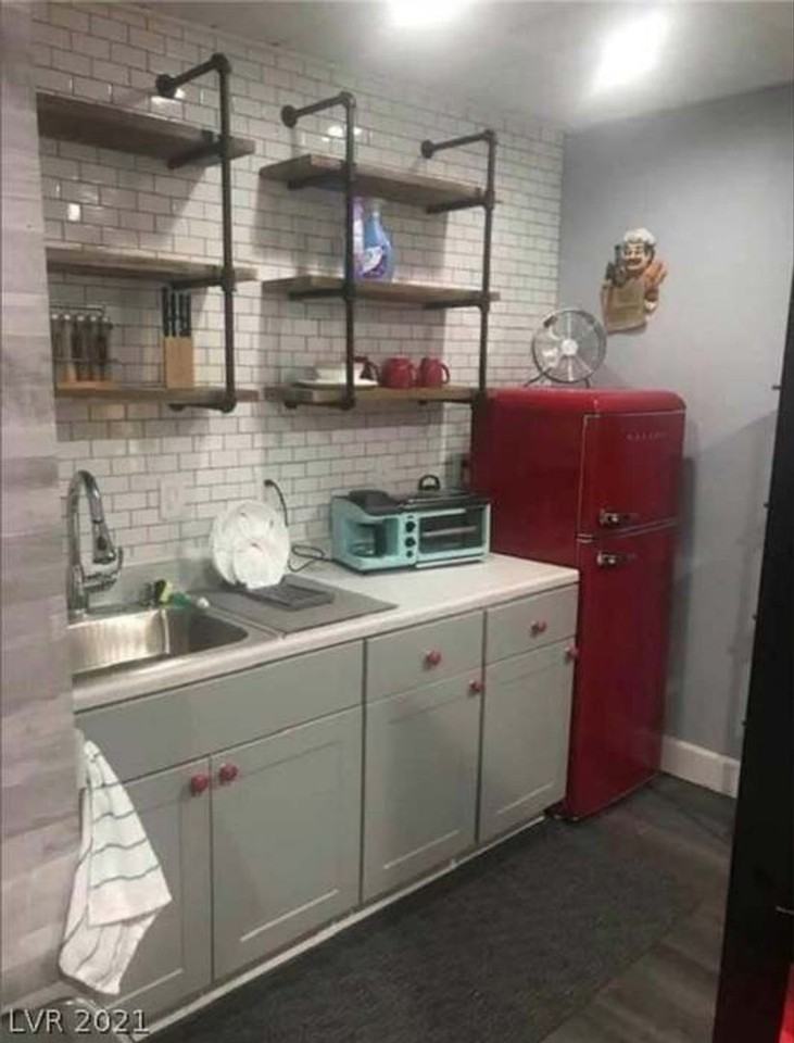 4044 Pepe Cir - Photo 3 of 30