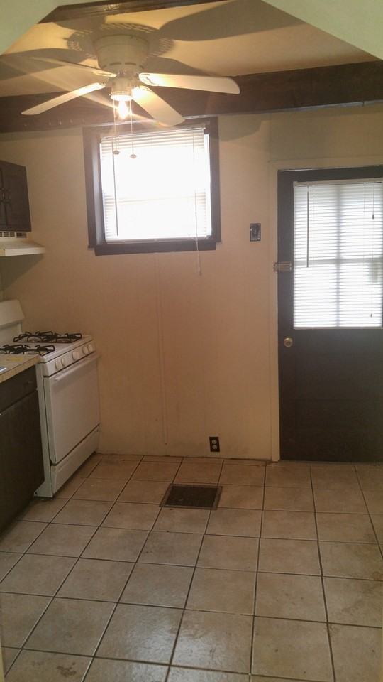 2242 Cantrell St - Photo 6 of 7