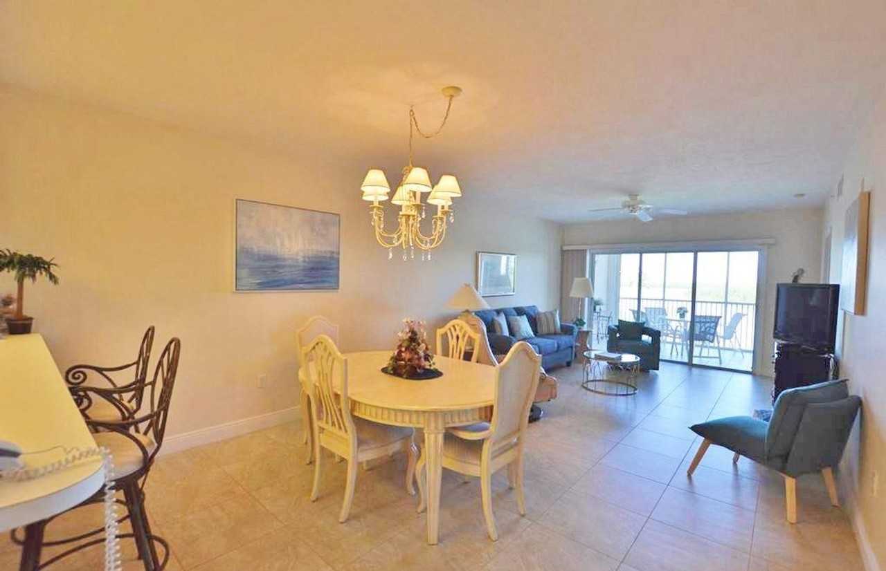 33 Bluebill Ave #304 - Photo 3 of 24