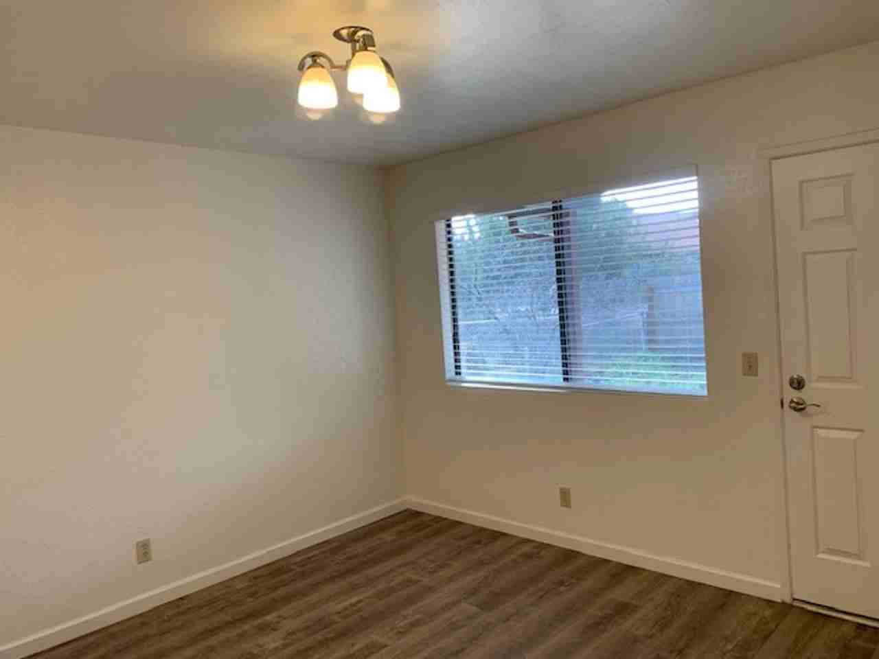 35 Yucca Dr - Photo 6 of 15