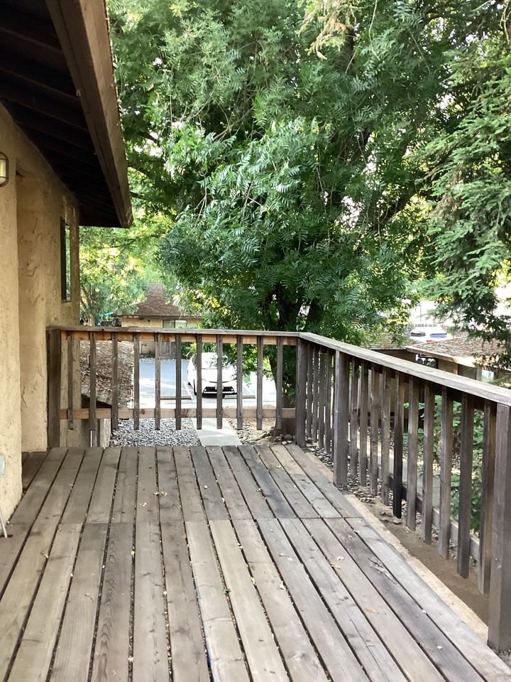 153-157 E SHASTA Ave - Photo 4 of 12