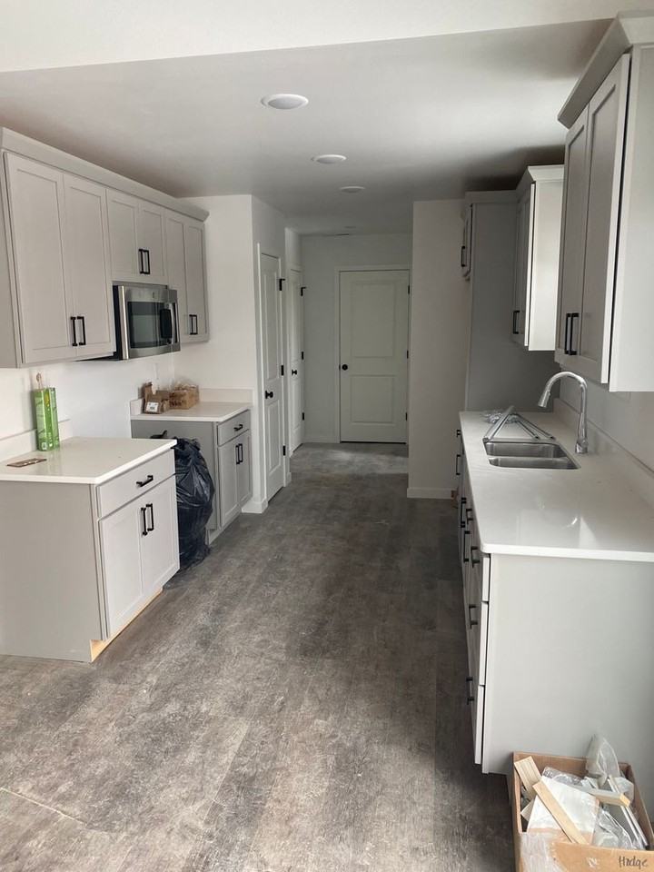 250 Adams St - Photo 3 of 17