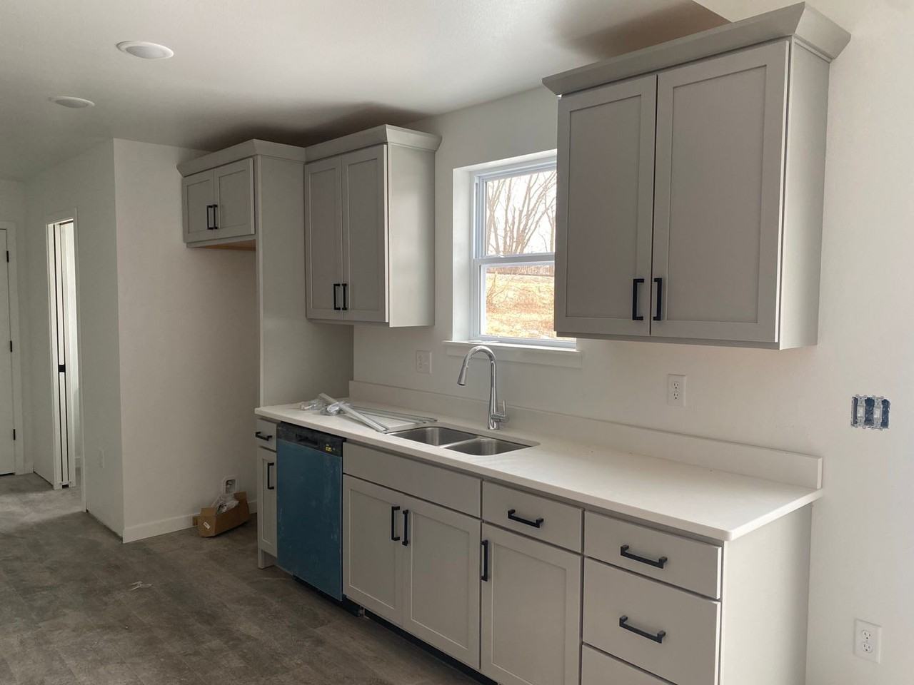 250 Adams St - Photo 4 of 17