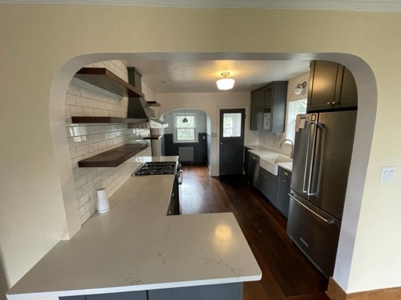 1915 S Stevens St - Photo 2 of 12