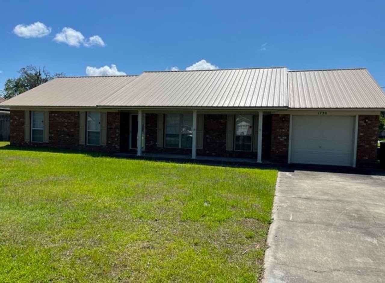 1730 Ashton Dr - Photo 2 of 17