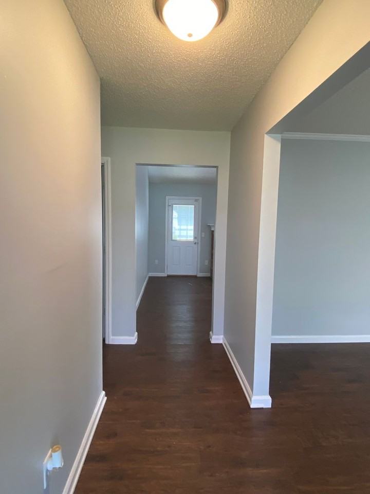 1730 Ashton Dr - Photo 3 of 17