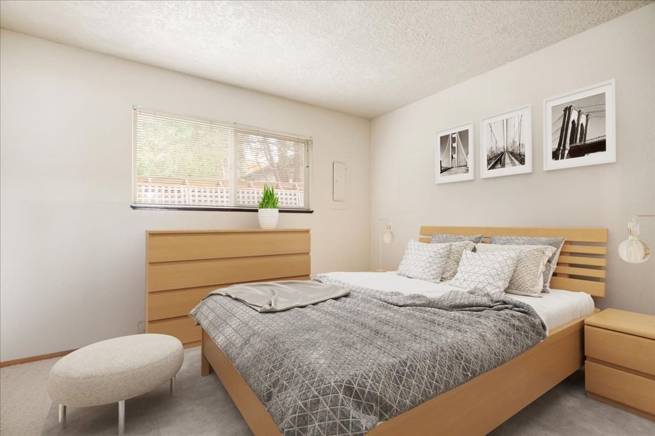 Barrington Square - Photo 3 of 37