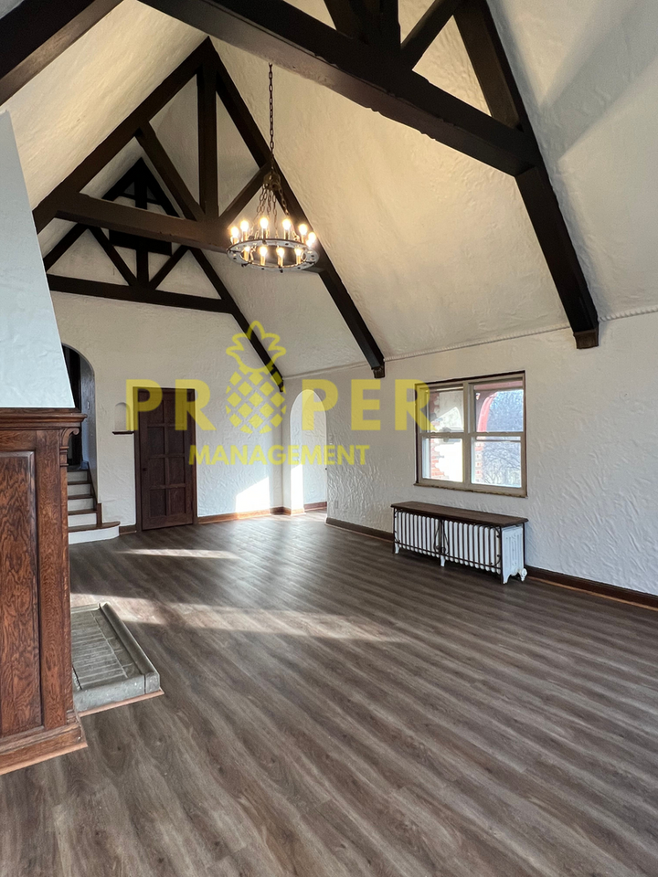 1838 Ruskin Rd - Photo 2 of 14