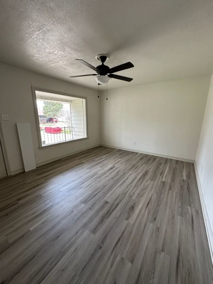 1333 Lillius St - Photo 3 of 15