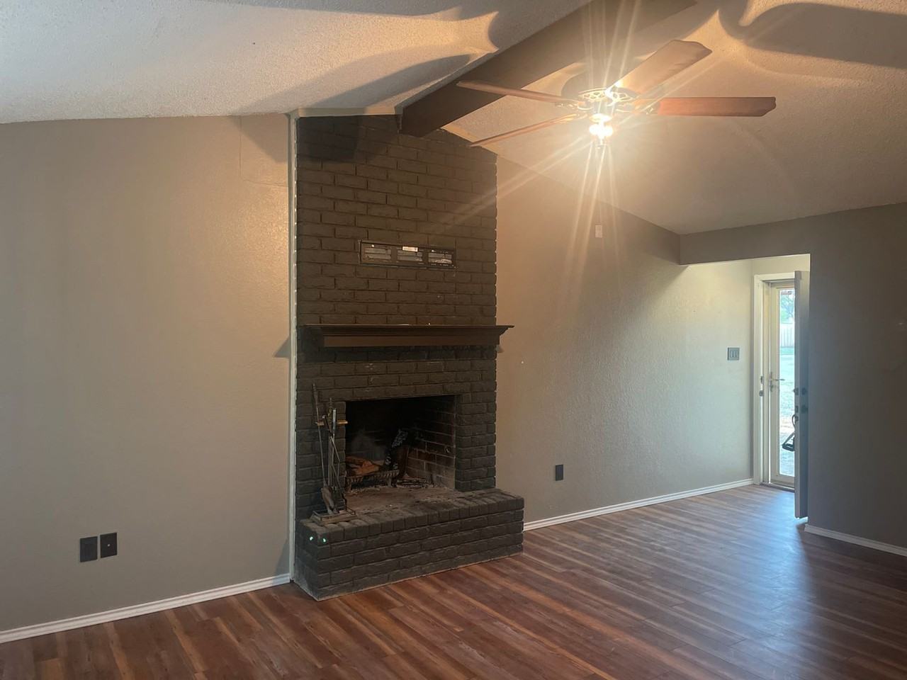 3902 Karen Dr - Photo 4 of 22