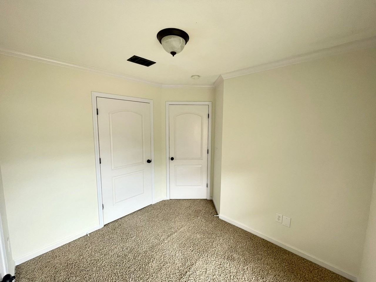 111 Stapleton Dr - Photo 3 of 19