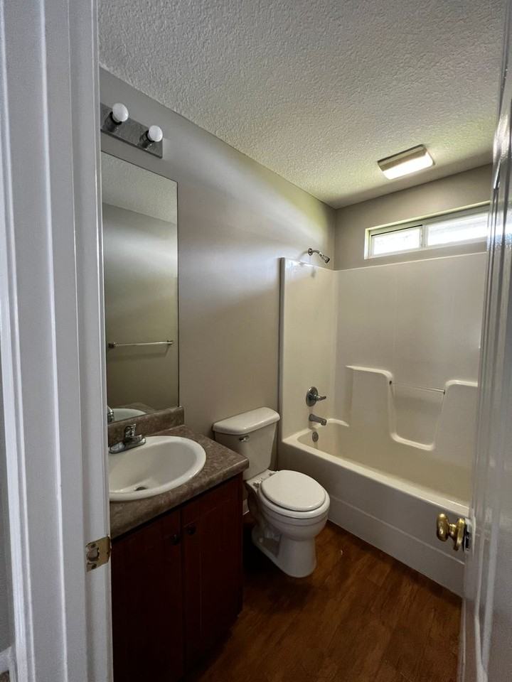 120 Hydrangea Rd - Photo 2 of 3