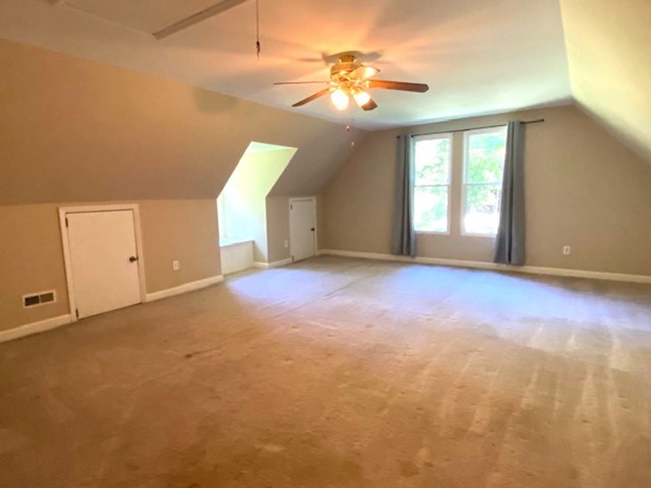 80 Bill Wilkie Dr - Photo 5 of 13