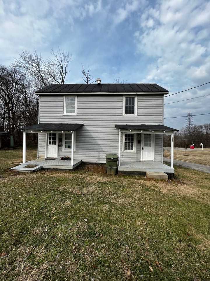 RHP - 417 N. Bridge - Photo 2 of 8