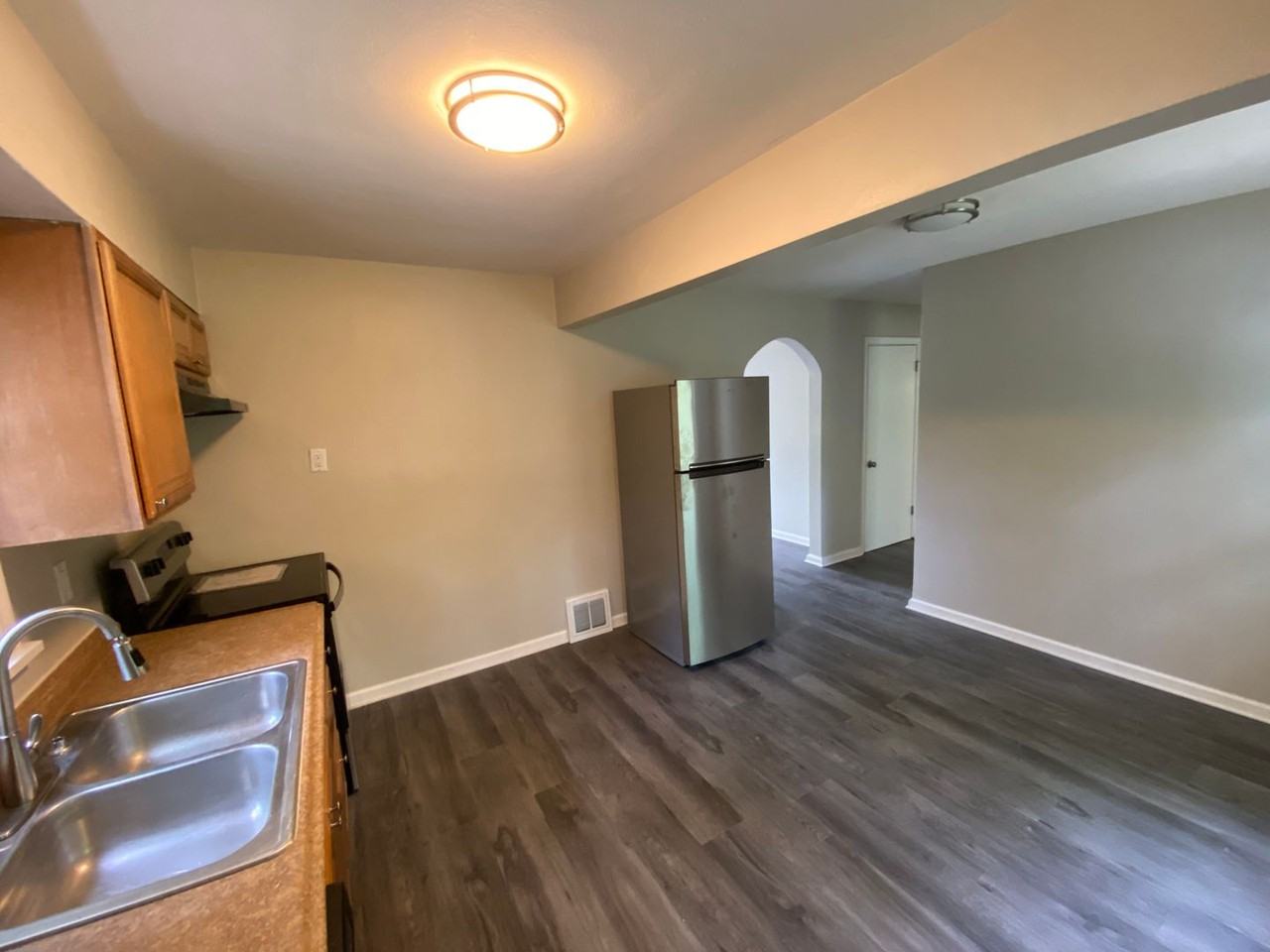 511 Graf Ave - Photo 3 of 32