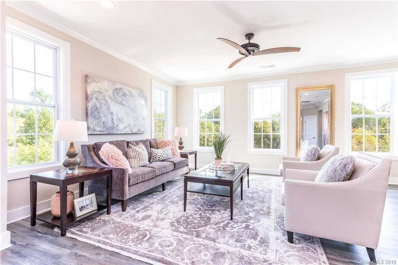 9122 Oban Passage Dr - Photo 2 of 16