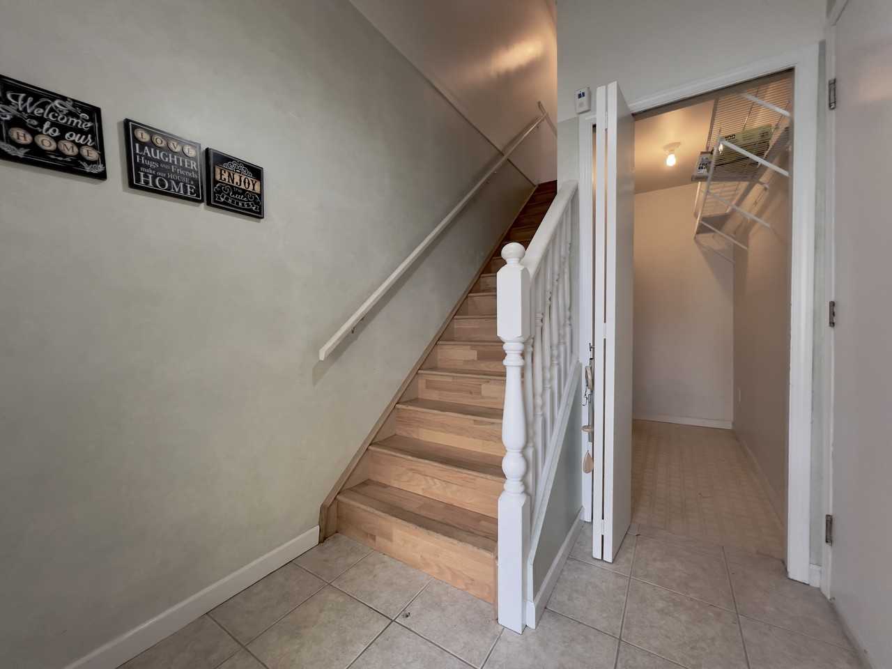 13725 72A Avenue - Photo 3 of 27