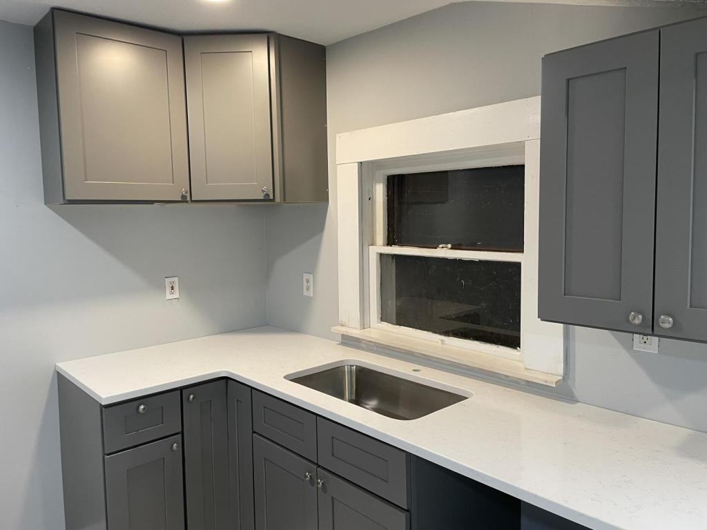 155 Talbot Dr - Photo 3 of 15