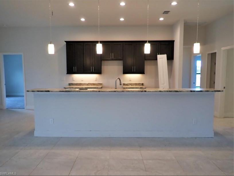 815 Sw 11th Ct - Photo 4 of 18