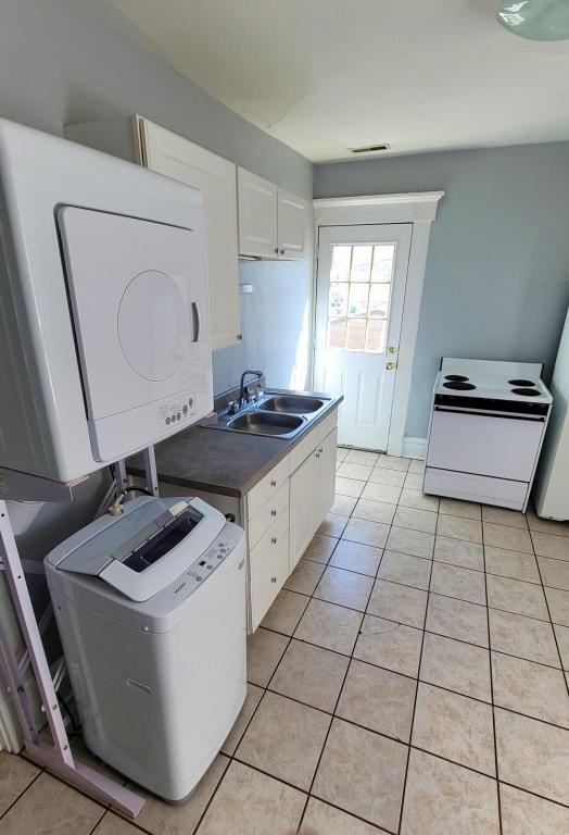 2592 East Ave - Photo 3 of 13