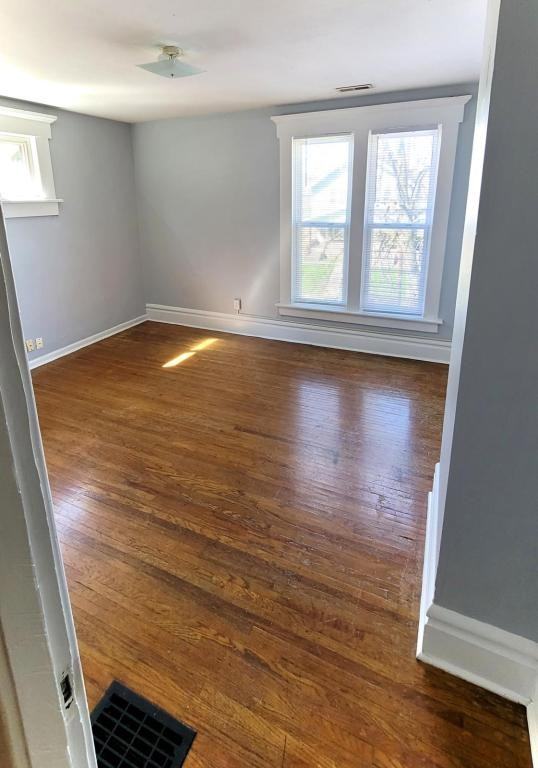 2592 East Ave - Photo 4 of 13