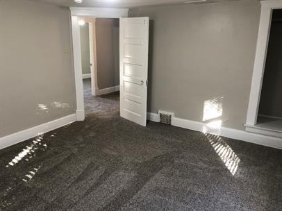 960 S Fremont Ave - Photo 2 of 10