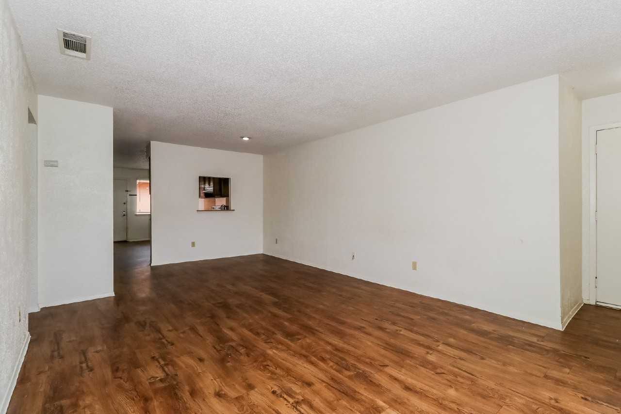 323 W William Cannon Dr #A - Photo 3 of 28