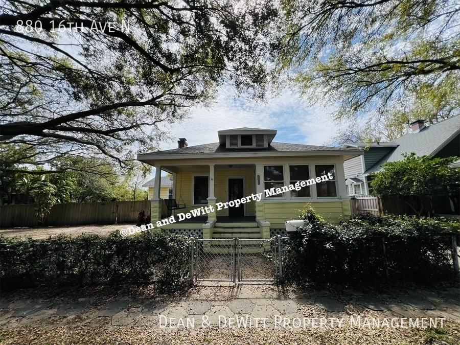 880 16th Ave N - Photo 2 of 32