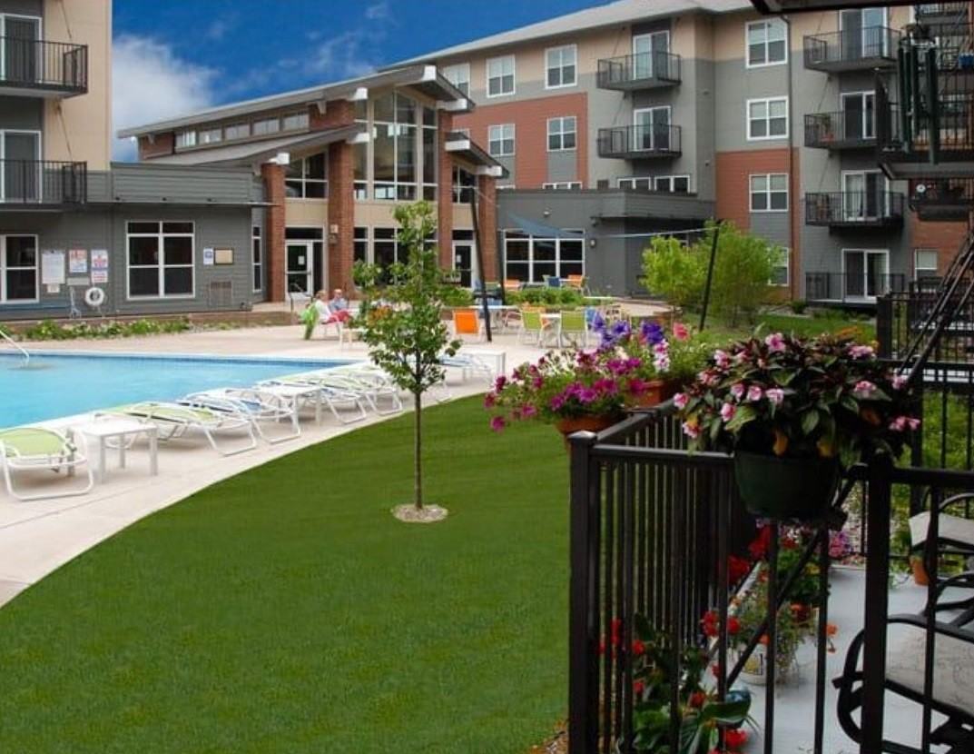 36th & Hwy 100 #448 - Photo 5 of 11