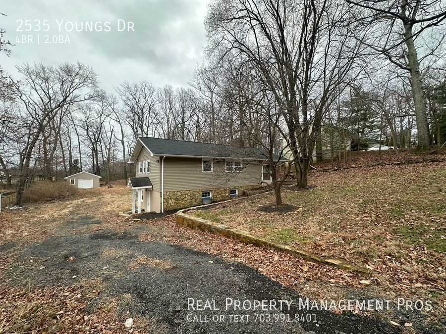 2535 Youngs Dr, Bull Run Mountain Estates, VA 20169 4 Bedroom House for