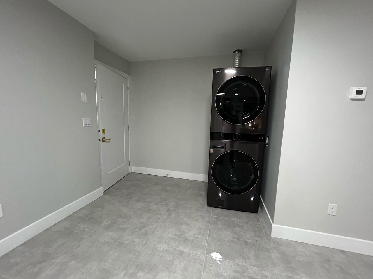 11133 81 Ave #B - Photo 2 of 20