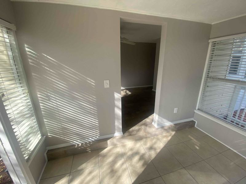 2911 10th St N #2911 - Photo 3 of 17