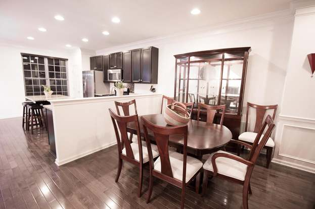 1384 Parish Ave - Photo 3 of 8